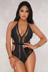 Monokini une pièce en maille avec licou